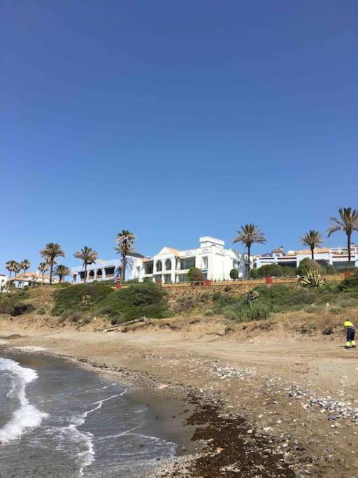 Superbe Appartement Avec Piscine A 800M De La Mer Bahía de Casares Exterior foto